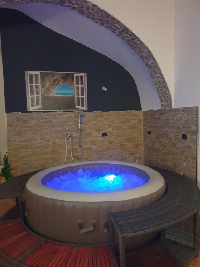 Apartamento La Grotta Salerno Exterior foto