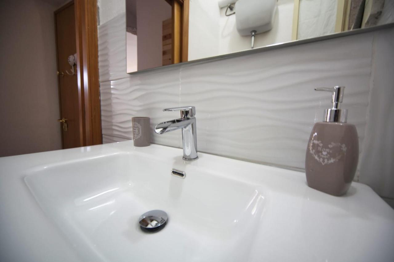 Apartamento La Grotta Salerno Exterior foto